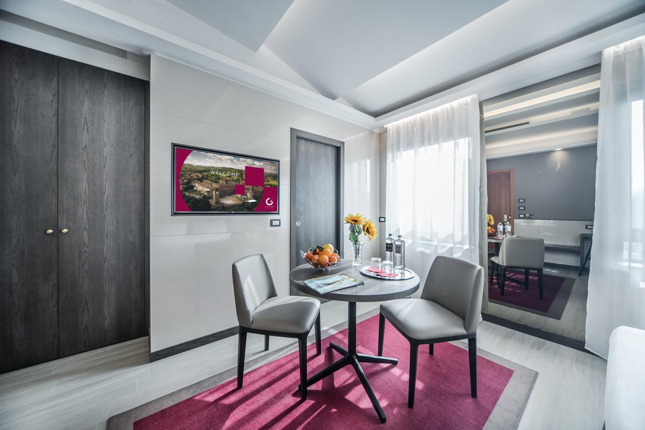 Hotel Guerro Кастельветро-ді-Модена Екстер'єр фото